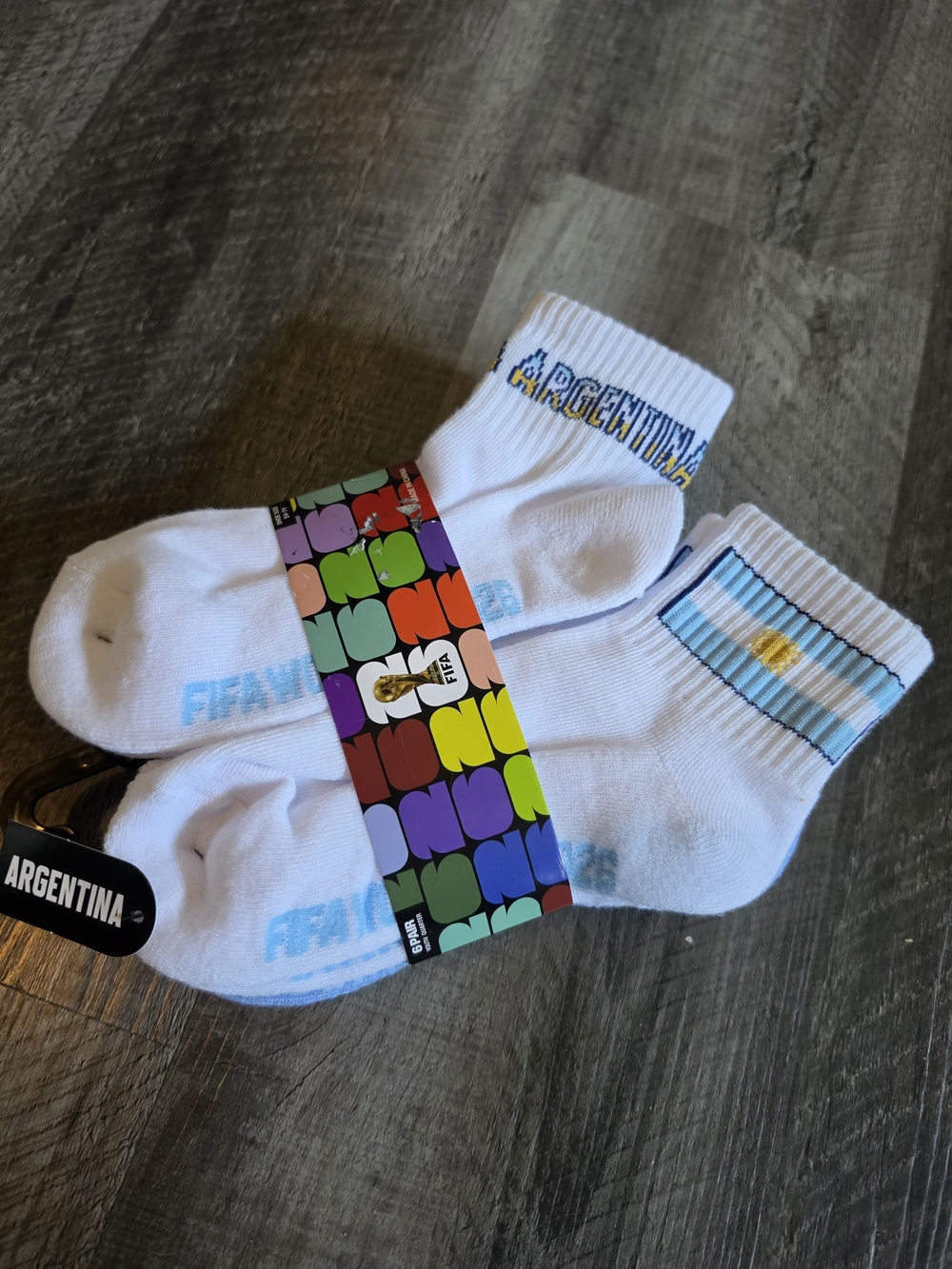 FIFA 6 PAIR OF YOUTH SOCKS ARGENTINA SIZE 5-7